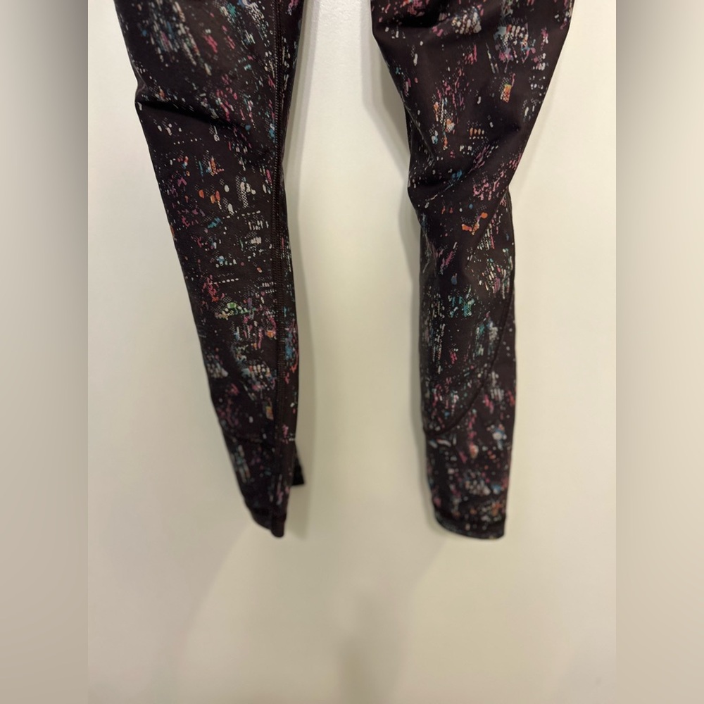 Athleta Lightning City Lights Capri - Picture 7 of 11